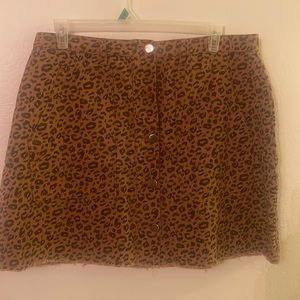 Leopard skirt